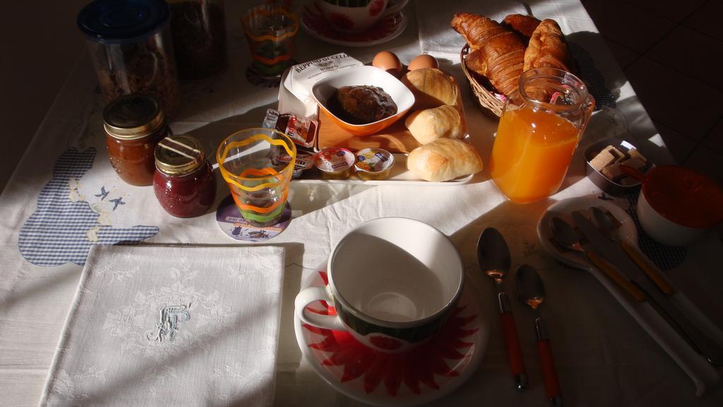 Il Melograno Bed & Breakfast Борго Сан Далмацо Екстериор снимка